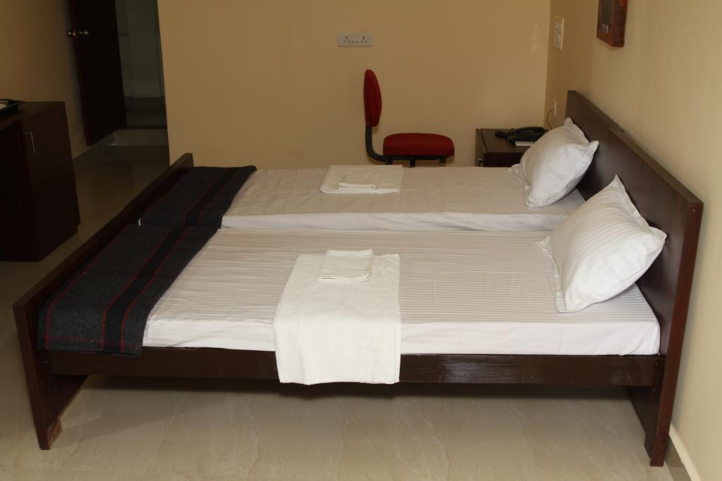 Aditya Inn Nagpur Bagian luar foto